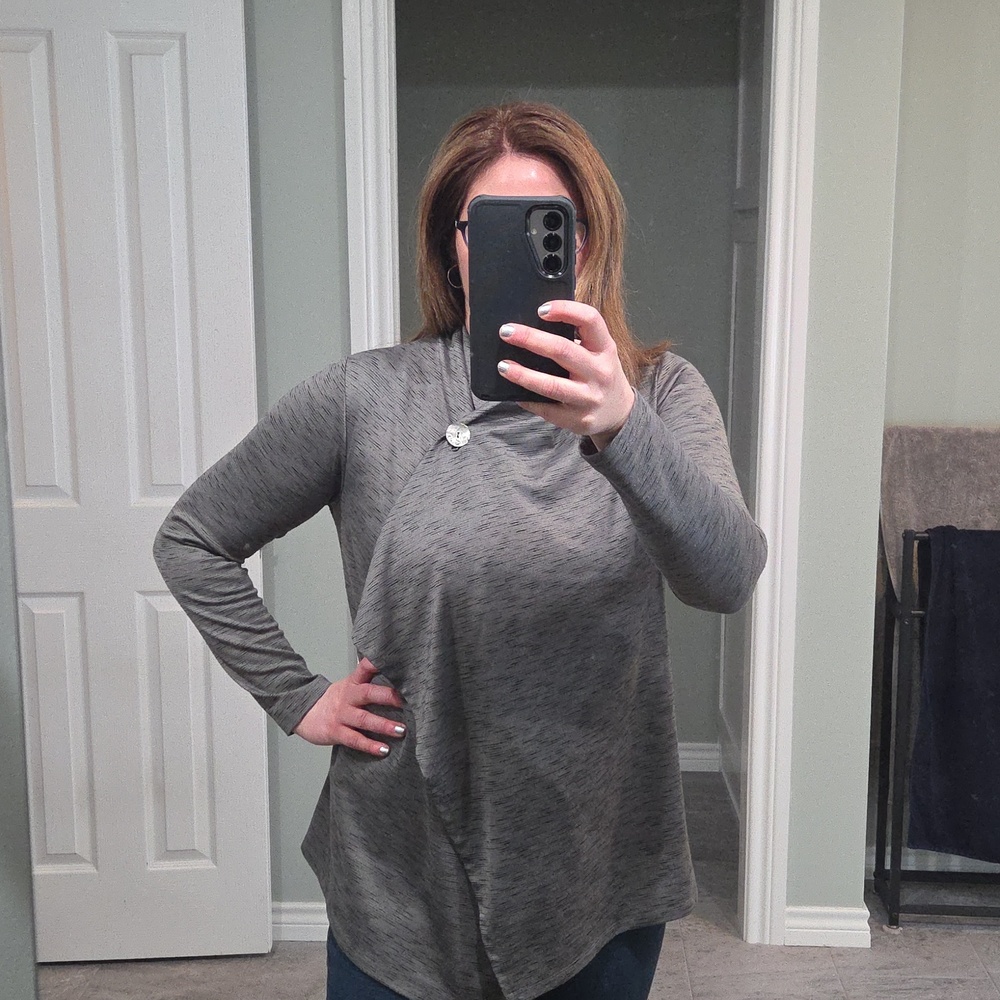 Bobeau Silver Textured Cardigan Ships Only With Bundle - Picture 4 of 4